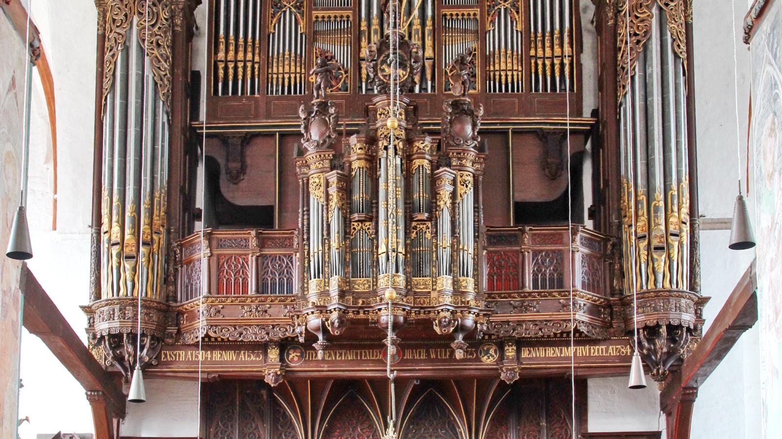 Blick auf die Große Orgel von St. Jakobi zu Lübeck: Hauptwerk um 1503, Joachim Richborn 1673, Karl Schuke 1984, Flentrop (Zaandam/NL) 2013
