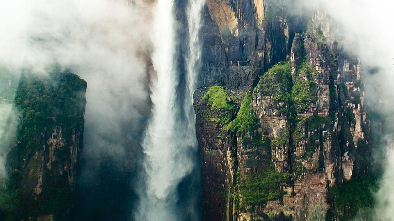 eine Venezuelanisches Wasserfall