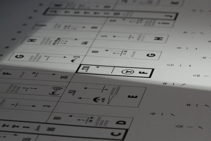 Blick auf eine grafische Partiturseite
