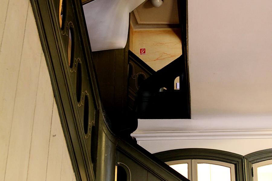 Blick auf das Treppenhaus in der Großen Petersgrube 21