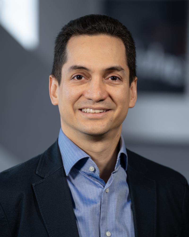 Portrait von Luis Ramos